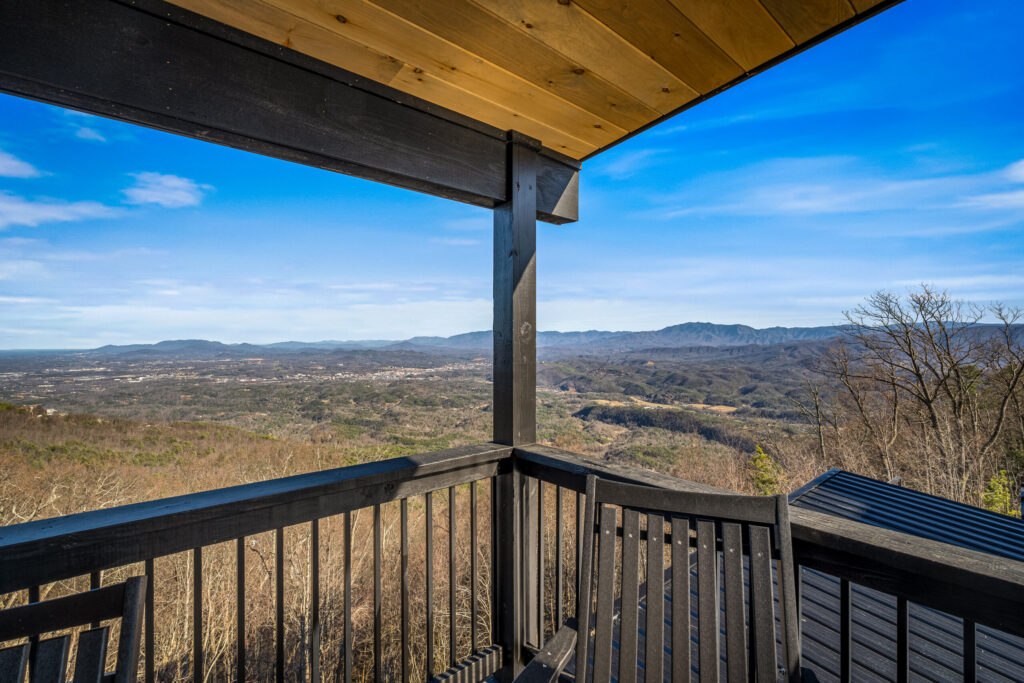 Luxury Cabin | Panoramic Views - Smoky Mountain Cabin | Sevierville | Gatlinburg | Pigeon Forge | Key Getaways