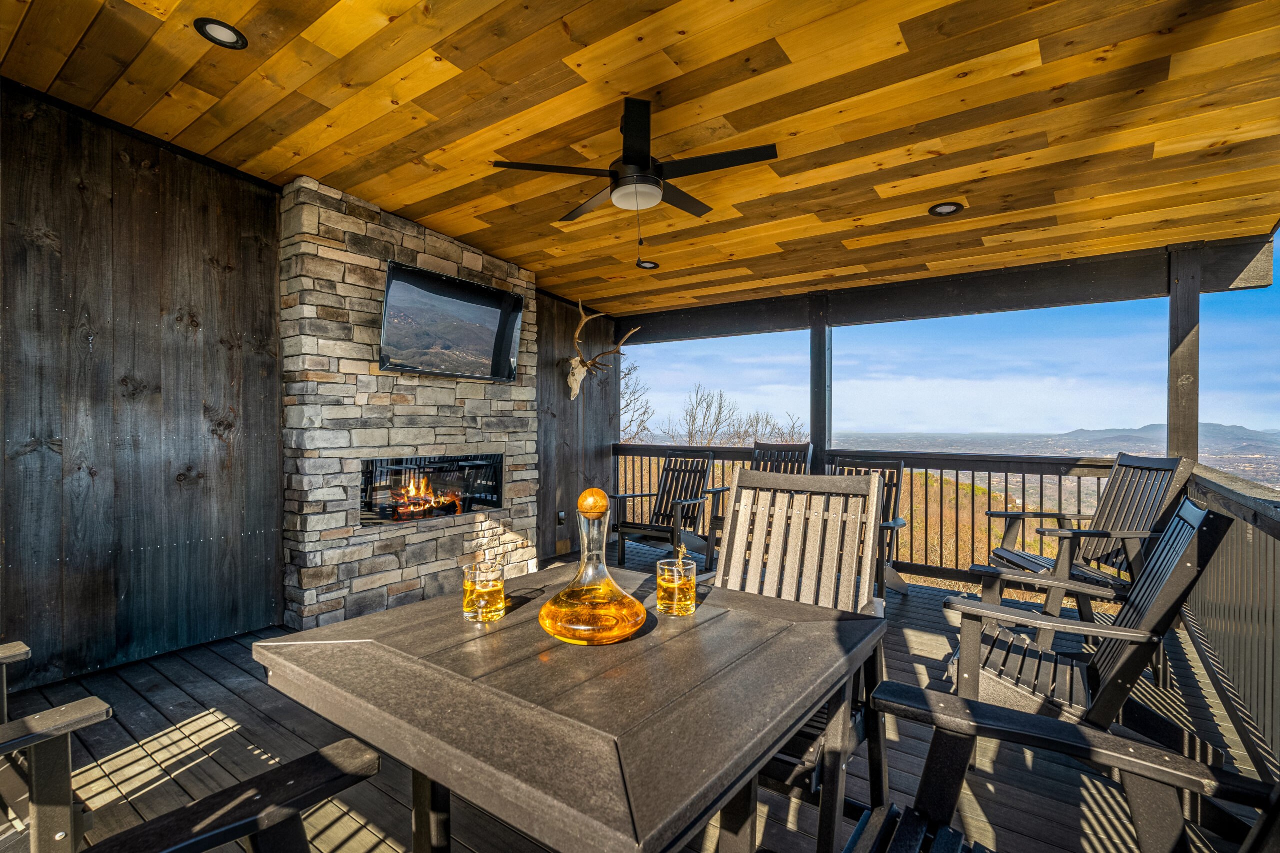 Luxury Cabin | Panoramic Views | Private Pickleball Court - Smoky Mountain Cabin | Sevierville | Gatlinburg | Pigeon Forge | Key Getaways
